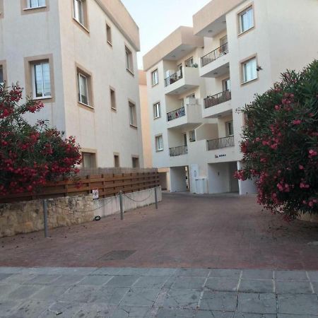 Ancient Paphos - Cozy Place Next To The Sea, Marina, Historical Sites, Buses, Mall, And Market Buitenkant foto