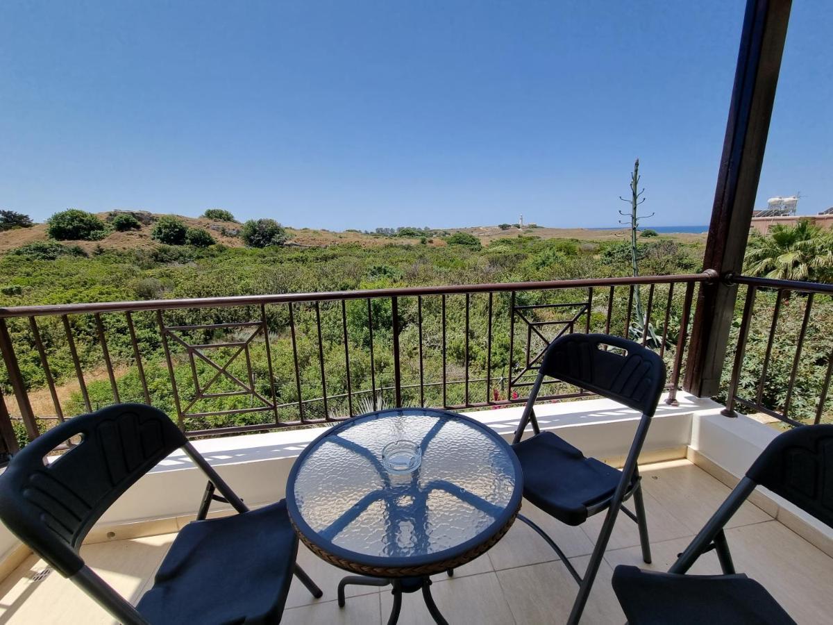 Ancient Paphos - Cozy Place Next To The Sea, Marina, Historical Sites, Buses, Mall, And Market Buitenkant foto