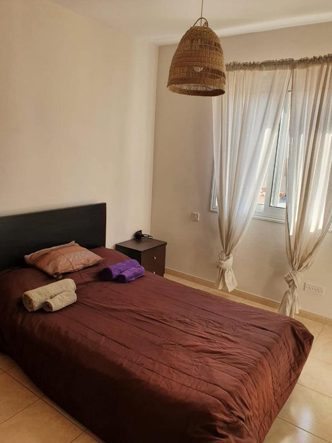Ancient Paphos - Cozy Place Next To The Sea, Marina, Historical Sites, Buses, Mall, And Market Buitenkant foto